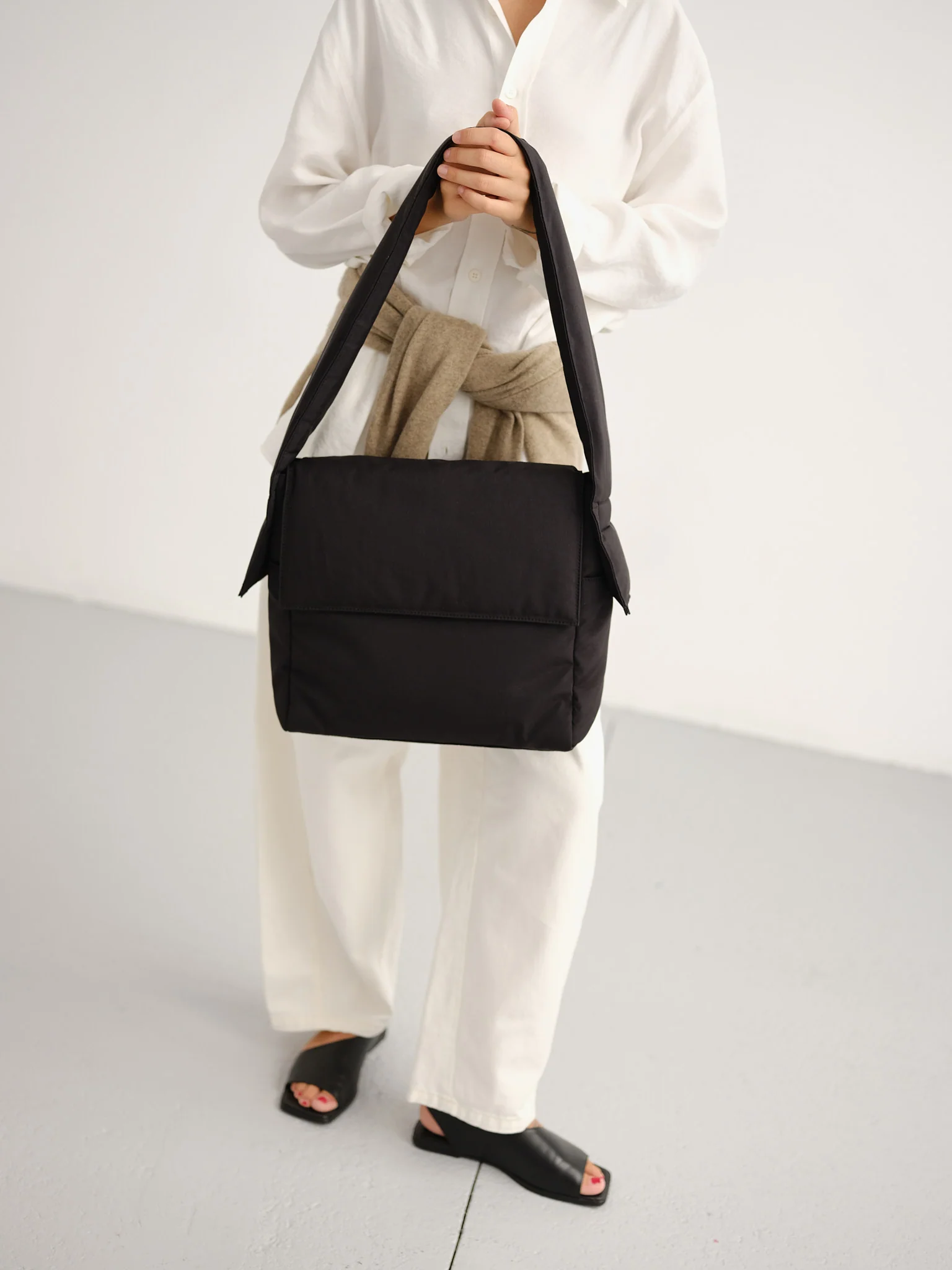 Querida Soft Bag - Image 4